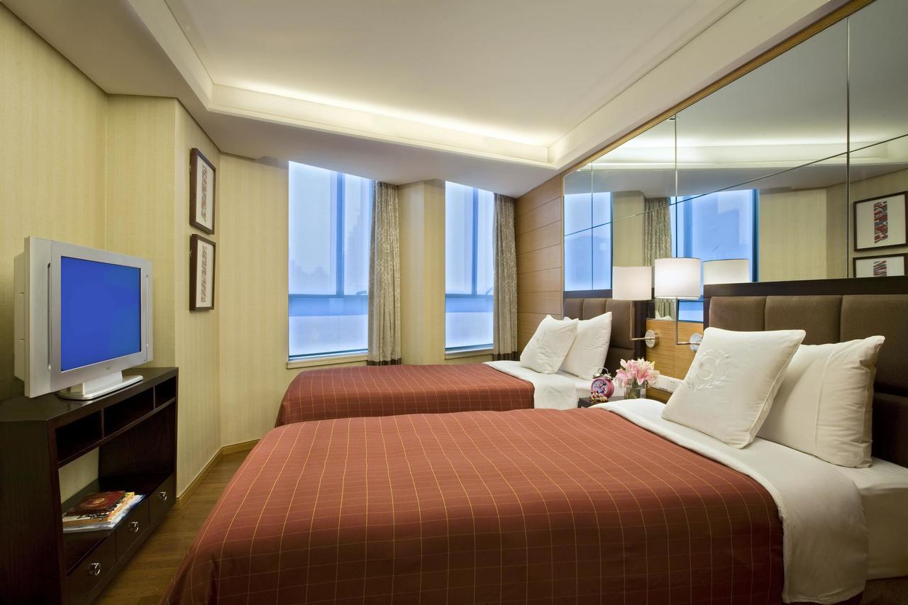 Sheraton Grand Shanghai Pudong Hotel & Residences Exterior photo